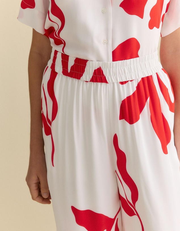 Trenery - Shadow Palm Draped Pull On Pant in Ivory