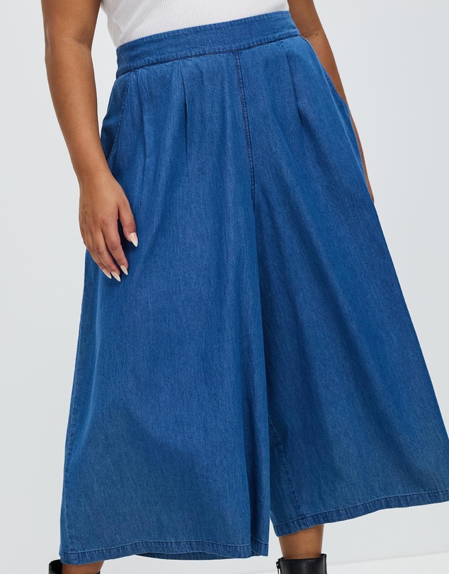 Hope & Harvest - Wide Leg Cropped Chelsea Pants