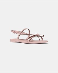 Kate Spade - Loop Crinkled Patent Leather Flat Sandals