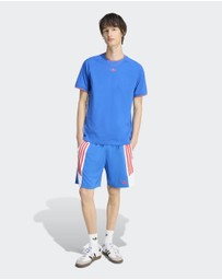 adidas Originals - CHEST STRIPES ENGINEERED COLLAR TEE Mens