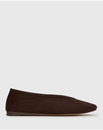 Betts - Lennox Round Toe Ballet Flats