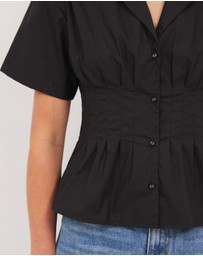 Calli - Liv Tucked Shirt