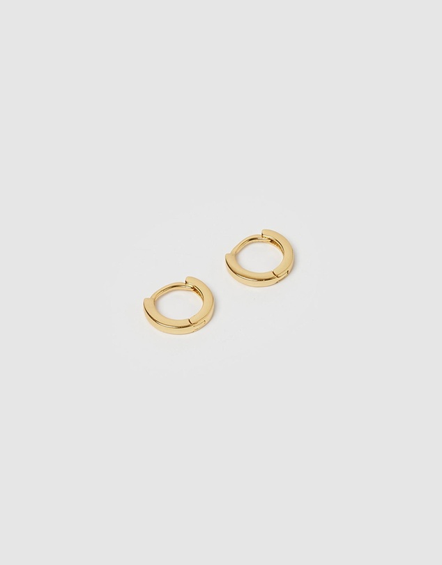 Izoa - Staple Huggie Earrings