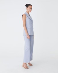 Forcast - Nikki Long Collared Vest