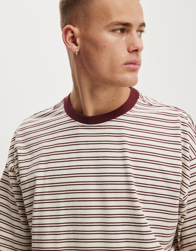 Cotton On - Cropped Fit T-Shirt