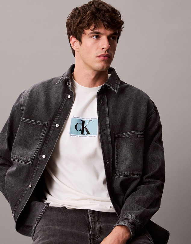 Calvin Klein - Logo Graphic Tee