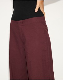 Dazie - Glow Up Linen Low-Waisted Pants