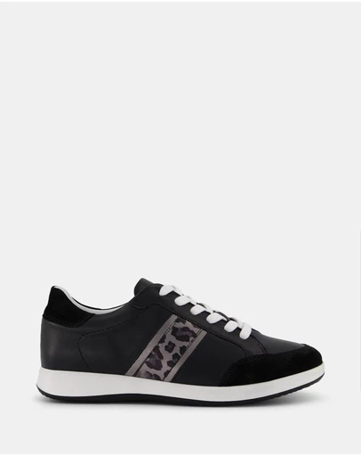 Miss Sofie - Idle Sneakers