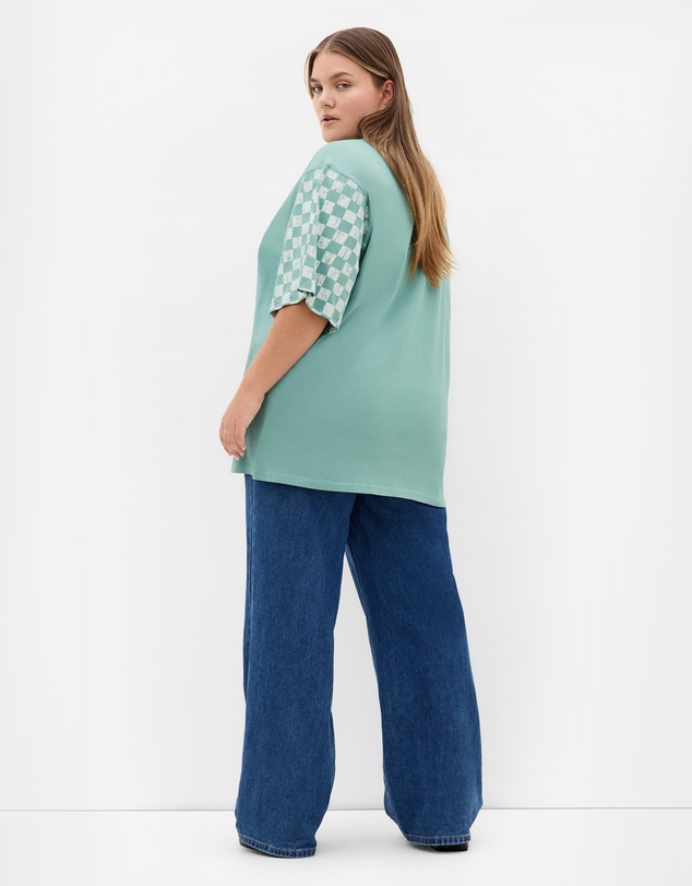 City Chic - Plus size Wrangling Hearts Oversized Tee - sage