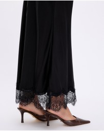 Minima Esenciales - Maely Lace Midi Skirt