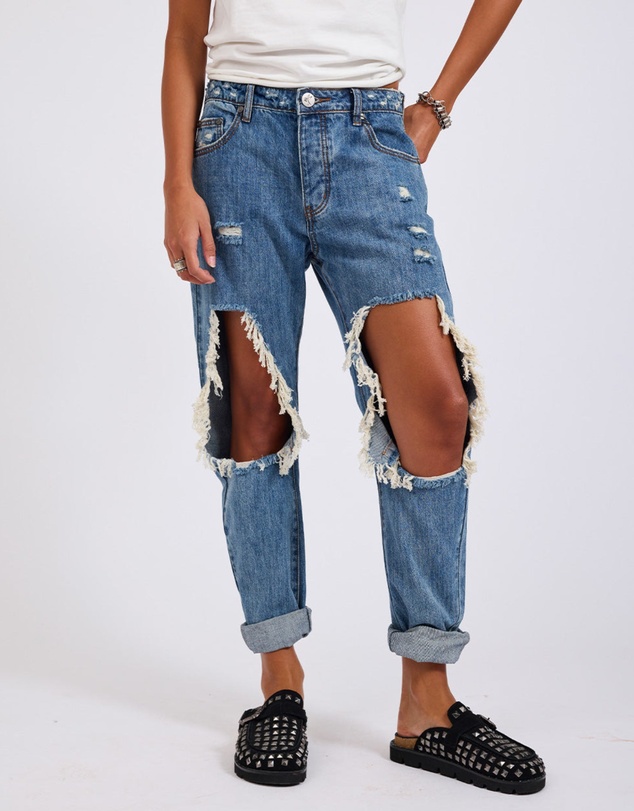 ONE TEASPOON - Johnny Blue Messed Up Saints Boyfriend Jeans