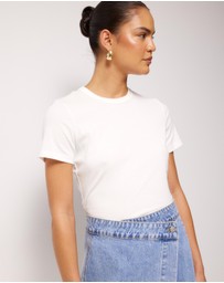 AERE - Eliza Slim Crew Neck Tee