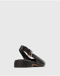 Betts - Chaps Leather Low Heel Pumps