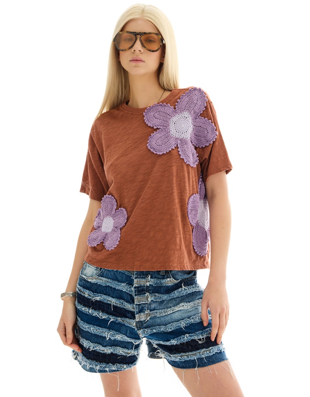 THE TALES - The Tales Crochet Flower Field Tee