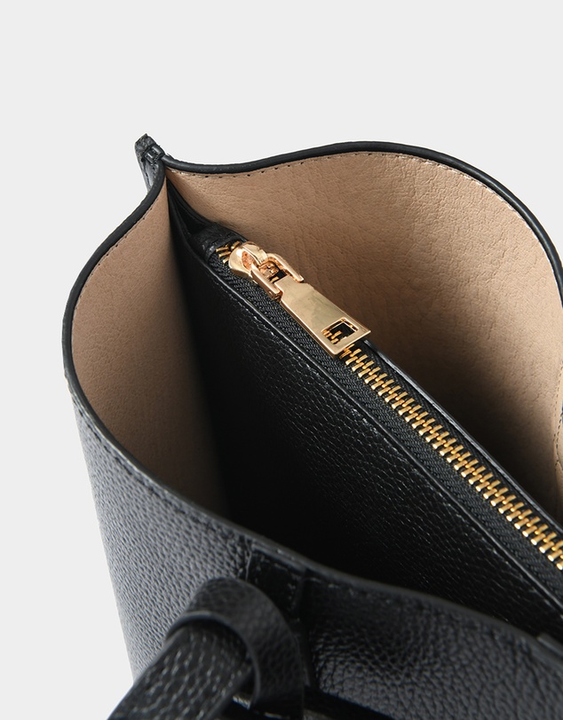 Forcast - Arden Leather Tote Bag