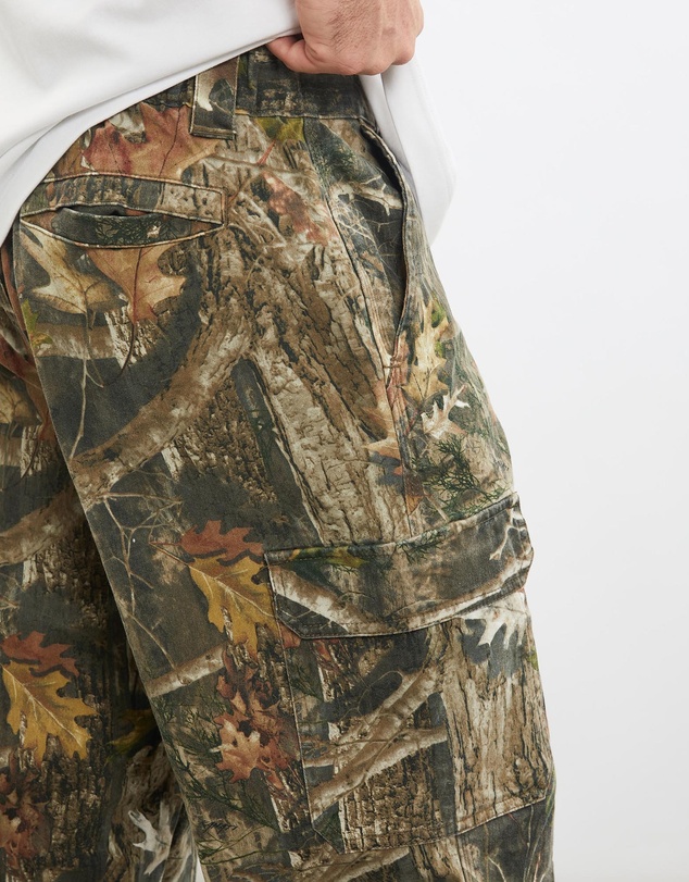 Vintage by The Real Deal - Pre Loved - Vintage Realtree Camo 'Double Knee' Cargo Pants