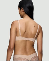 Triumph - Body MakeUp Illusion Lace Wire Padded Bra