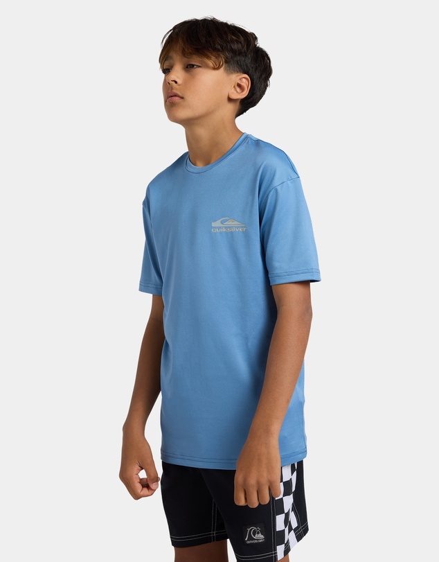 Quiksilver - Boys 8 to 16 Carbon Short Sleeve Rashguard