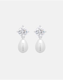 Stephanie Browne - Twinkle Pearl Earrings