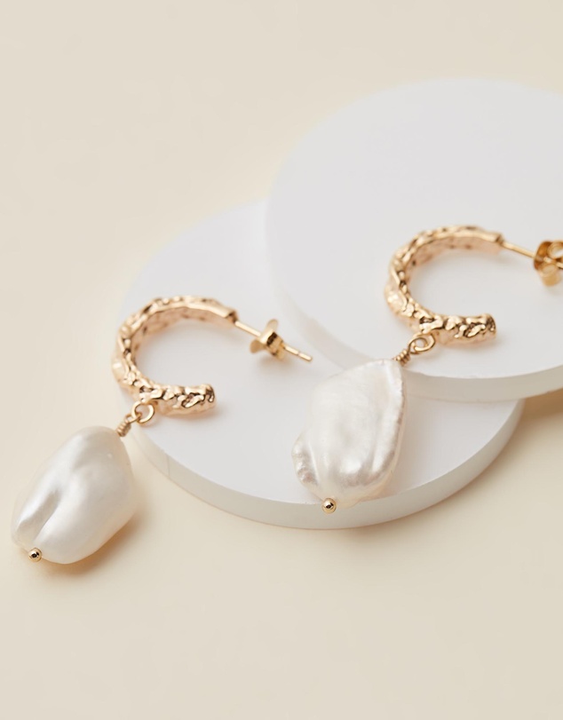 Carly Paiker - Airo Crushed Pearl Drop Earrings
