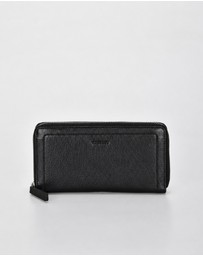 Cobb & Co - Portia RFID Protective Leather Zip Around Ladies Wallet