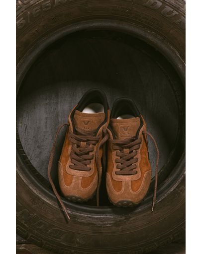 Cognac & Black