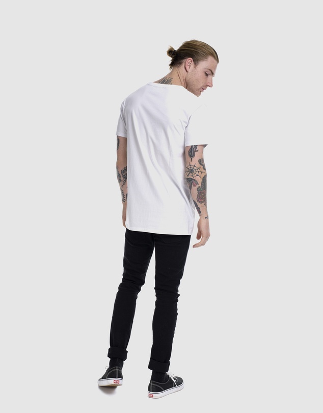 DVNT - Deluxe Tee
