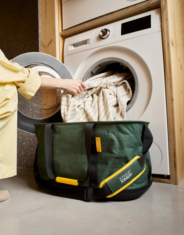 Joseph Joseph - Hold-All™ Outdoor Green Collapsible 45L Laundry Basket