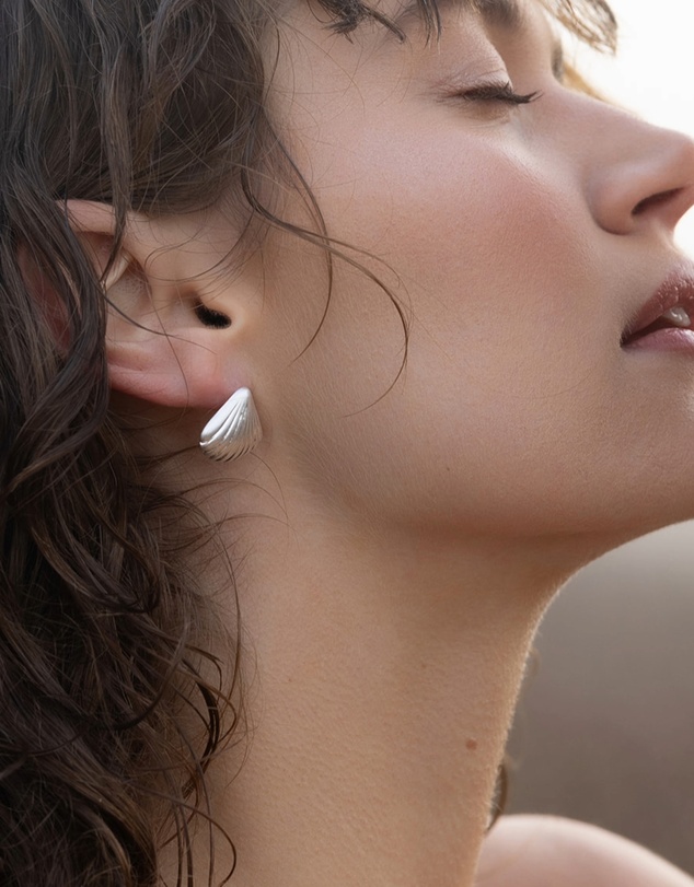 Native Sol - Tanah Shell Earrings