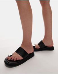 TOPSHOP - Jules Molten Toe Piece Sandals