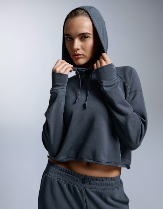 2XU - Wonderluxe Sand Washed Hoodie