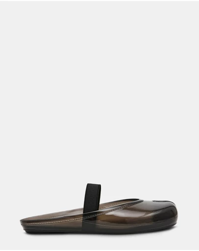 Steve Madden - Cova Black Flats