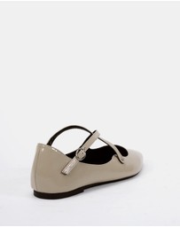 Miss Sofie - Lani Flats