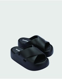 Melissa - Melissa Free Cross