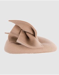 Max Alexander - Winter Beige Felt Pillbox with Bow
