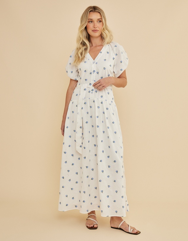Amelius - Bea Embroidery Sleeved Maxi Dress