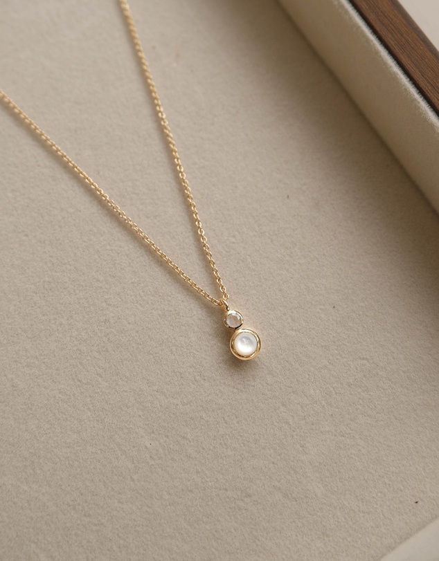 Bianc - Posy Necklace Mother of Pearl