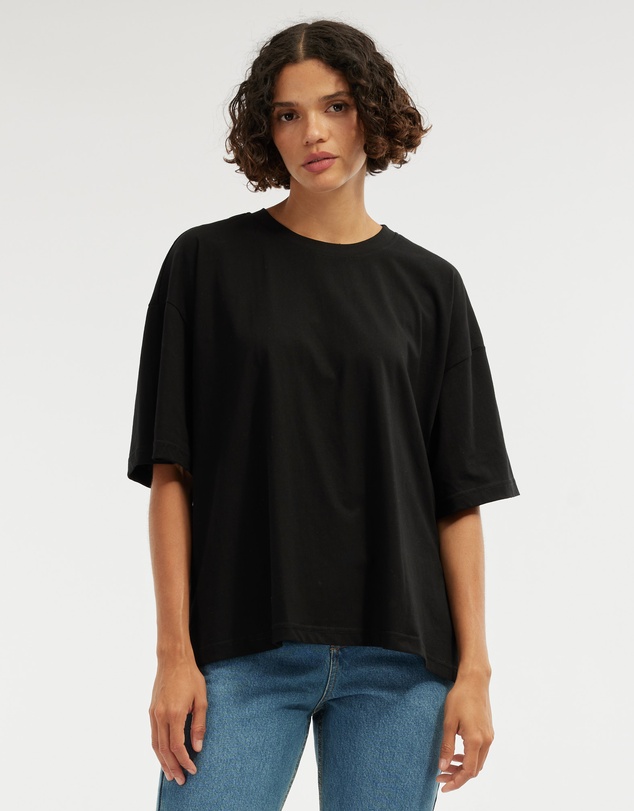 Amelius - Leah Boyfriend Tee