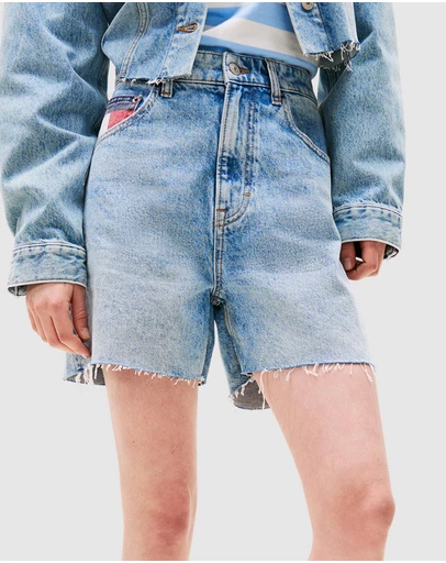 Tommy Jeans - Mom Fit Denim Shorts