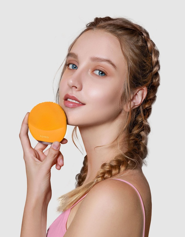 FOREO - LUNA Mini 3 Facial Cleansing Massager - Sunflower Yellow