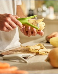 Joseph Joseph - Nest™ Peel Set of 2 Peelers
