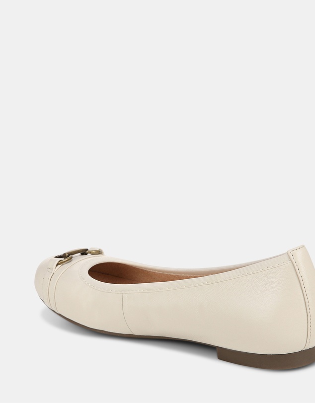 Vionic - Delanie Flat - Cream