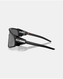 Oakley - Latch Panel