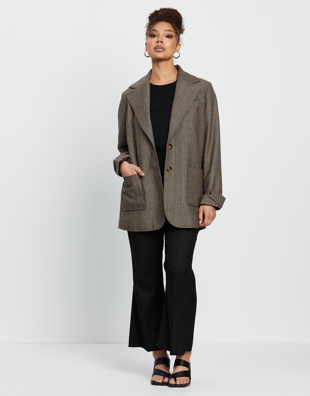 Grace Willow - Andy Coat