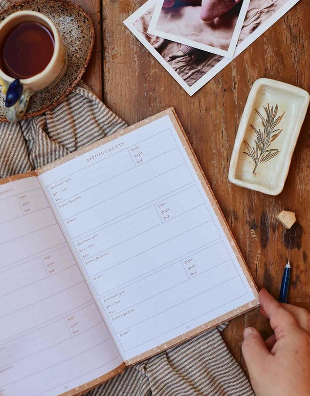 Write to Me - Baby Tracker Journal. Oat