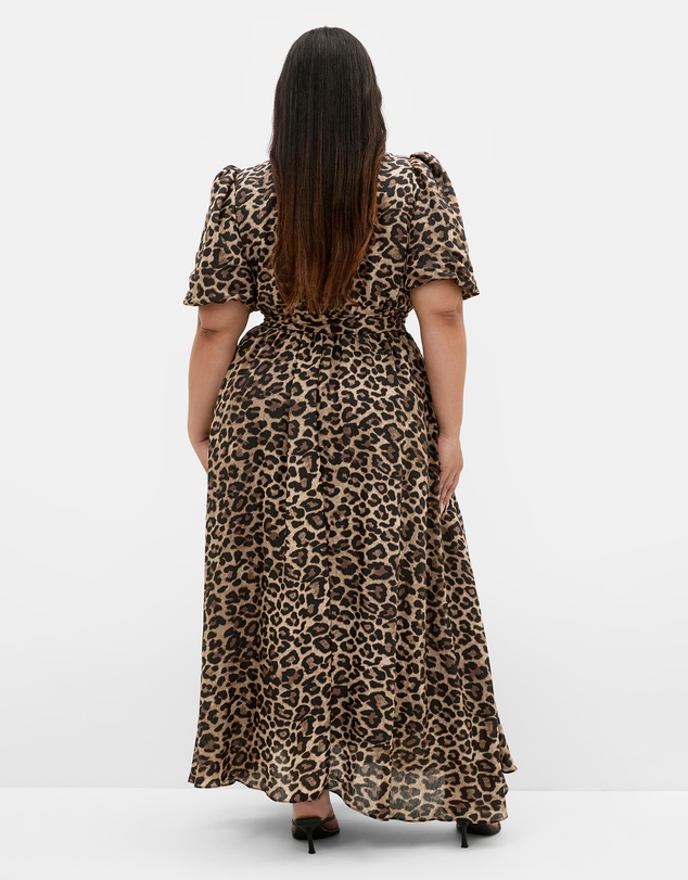 City Chic - Felicity Leopard Print Maxi Dress