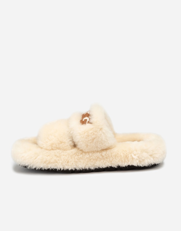 Ozwear Connection Uggs - Ugg Signature Shearling Slippers