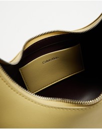 Calvin Klein - Foil Logo Conv Shoulder Bag