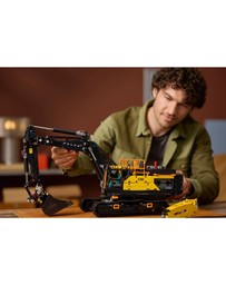 LEGO - 42215 Volvo EC500 Hybrid Excavator