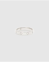 By Charlotte - Infinite Light Ring